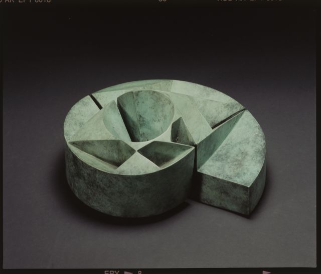 Spirale -1980 - cm 24x20, h 15 cm bronzo - foto Ivo Balderi